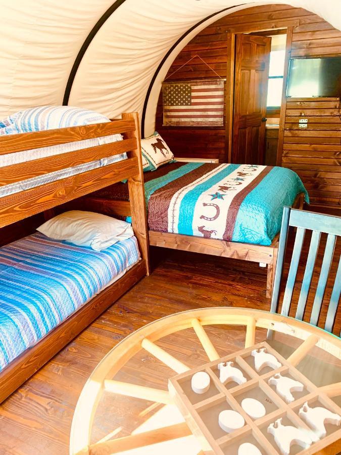 Ultimate Covered Wagon Pioneers Paradise Brownsville Ngoại thất bức ảnh